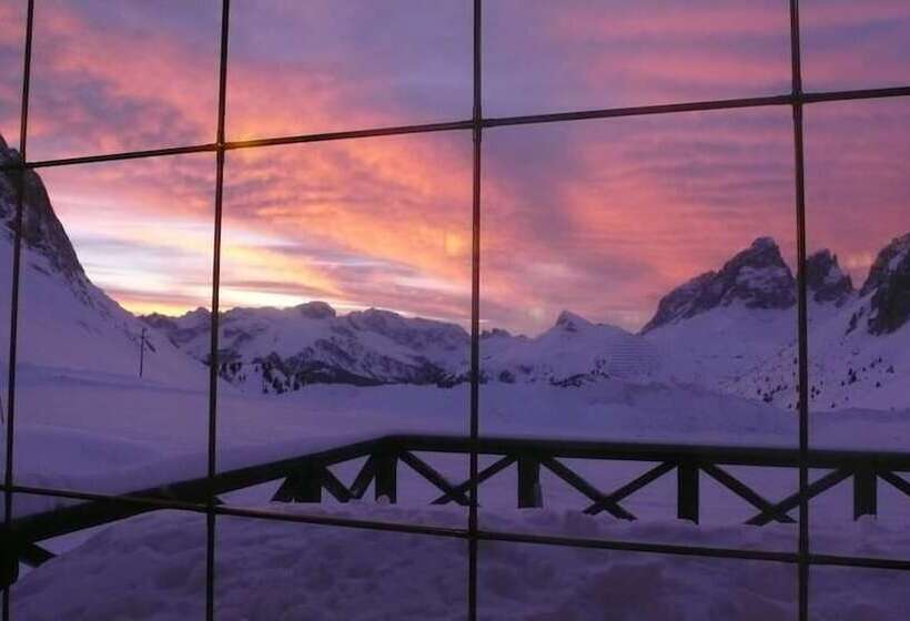 ホテル Col Di Lana