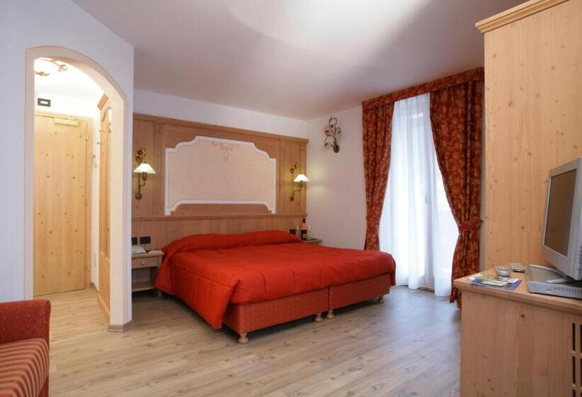 Отель Garni La Roccia