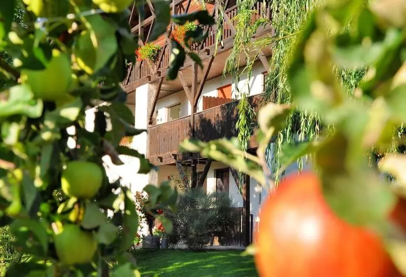 Hotelli Pension Feldgärtenhof