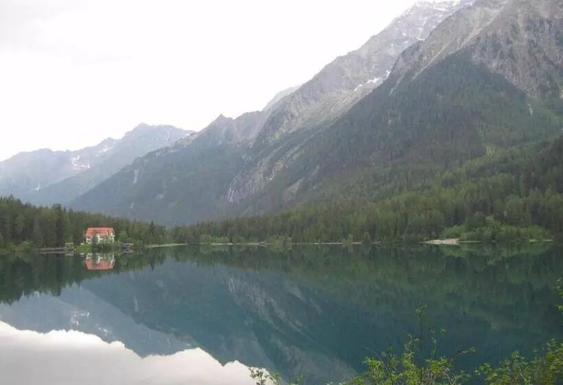 Hotelli Schmalzlhof