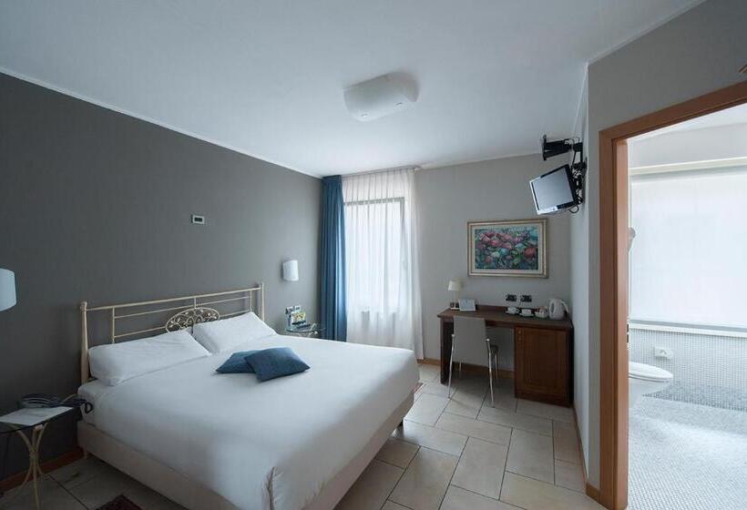 בית מלון כפרי Villa Colico