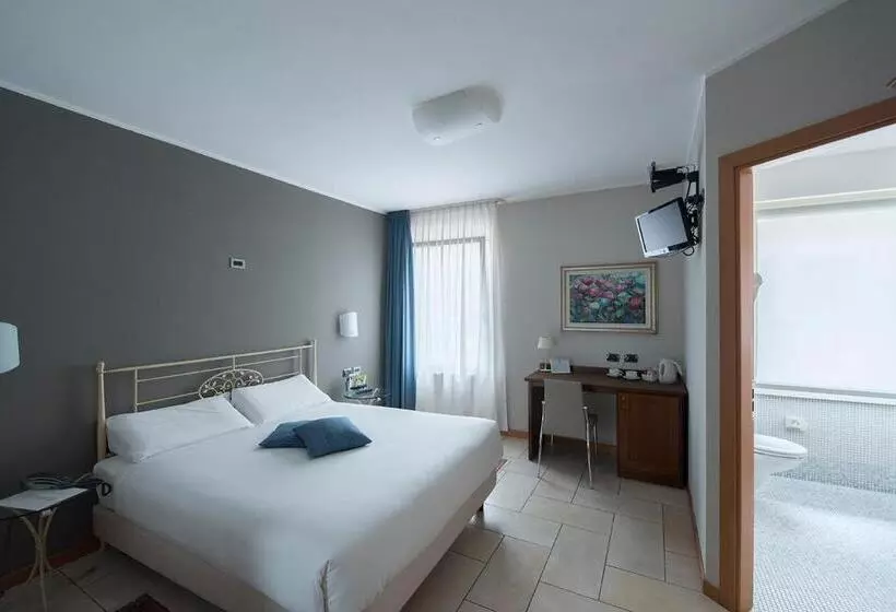 Hotelli Villa Colico