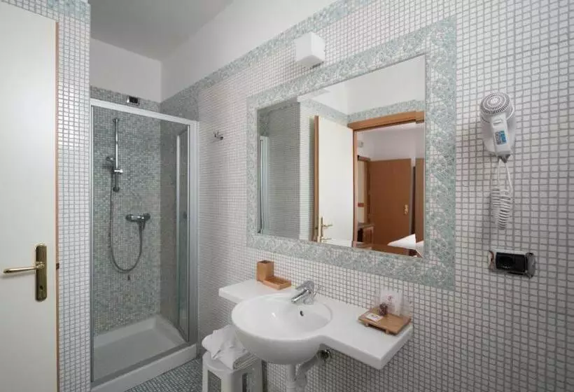 Hotelli Villa Colico
