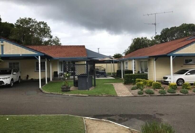 Курорт Forster Holiday Village