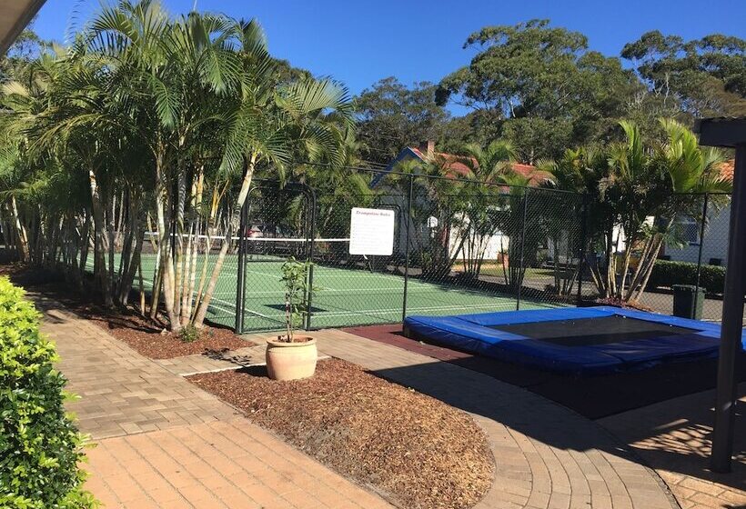 Курорт Forster Holiday Village