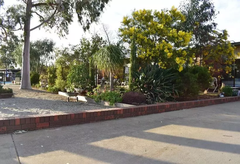 Riviana Motel