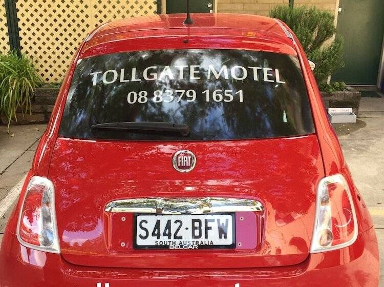 Tollgate Motel