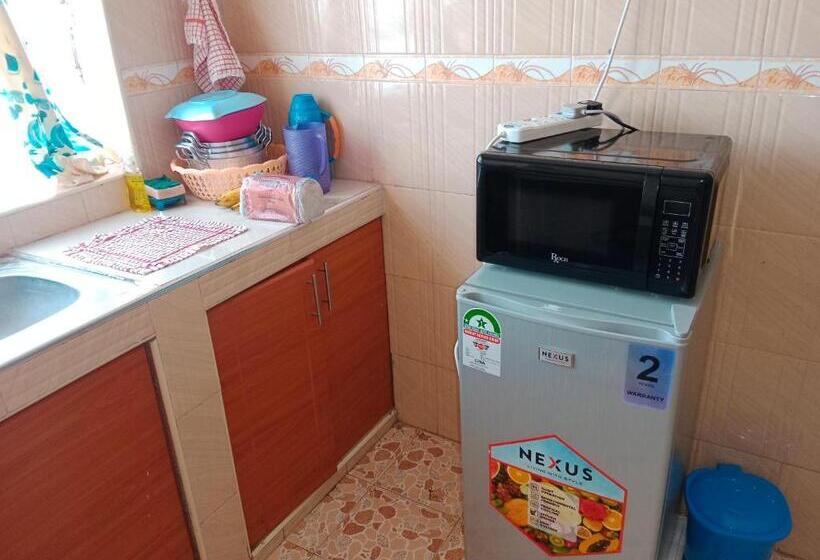 تختخواب و صبحانه Cm Air Bnb Khetias