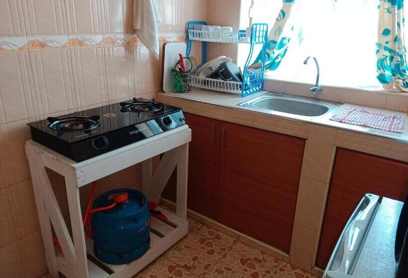 تختخواب و صبحانه Cm Air Bnb Khetias