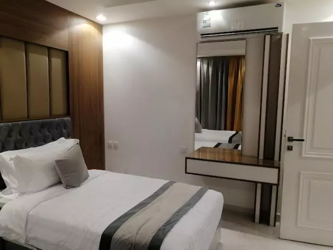 Hotelli شقق درة العريش لشقق المخدومة
