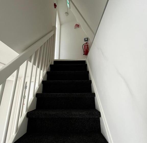 Apartement Hotel Stays By Adm