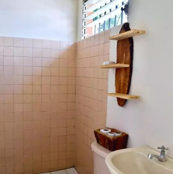 پانسیون Casa Coco Hostel