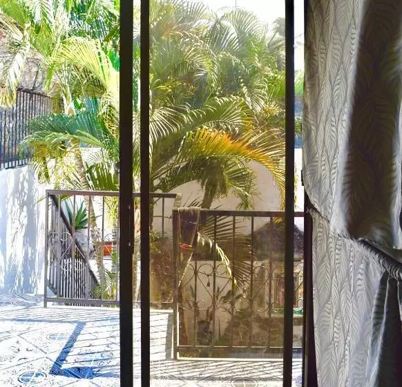 پانسیون Casa Coco Hostel