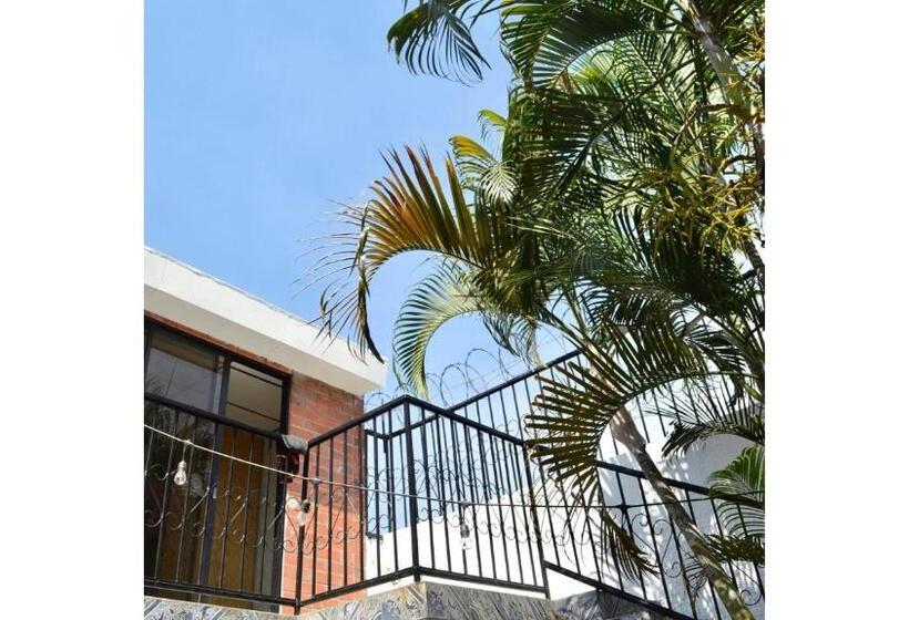 پانسیون Casa Coco Hostel