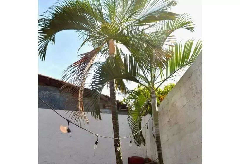 پانسیون Casa Coco Hostel