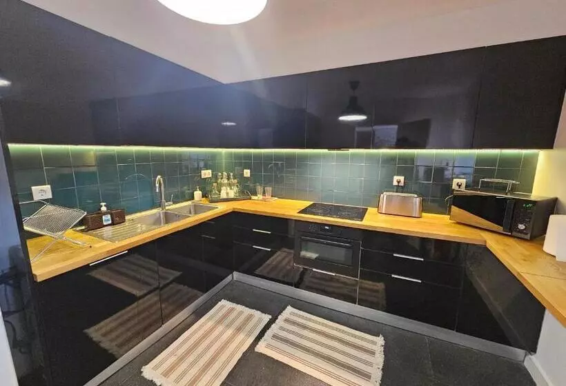 Majatalo Peers Guest House