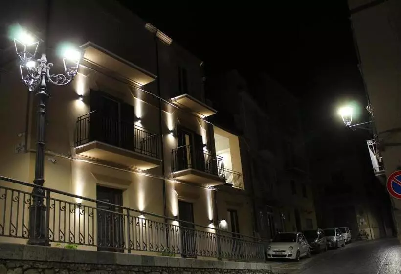 Aamiaismajoitus (B&B) Trinacria Caccamo   Luxury Rooms