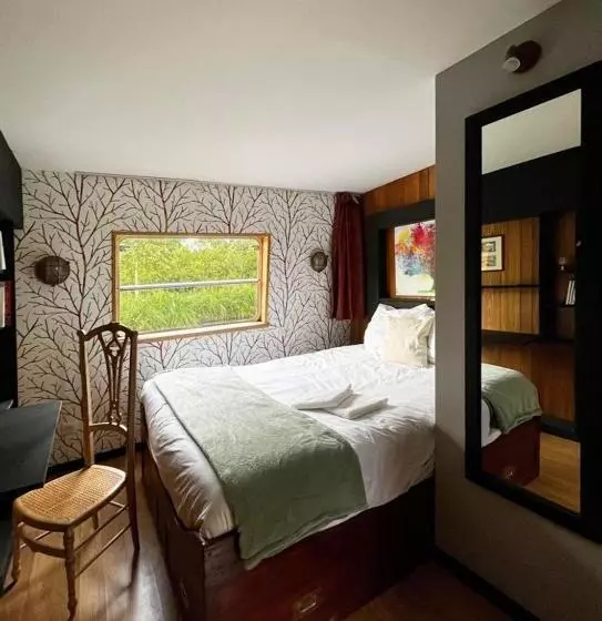 Aamiaismajoitus (B&B) Péniche Libellule Ailly Sur Somme