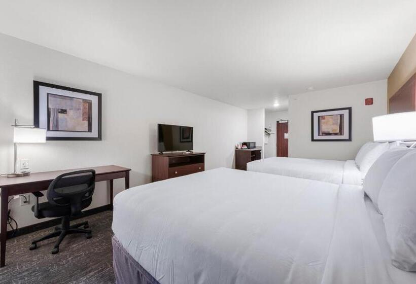 Cobblestone Hotel & Suites Russells Point At Indian Lake