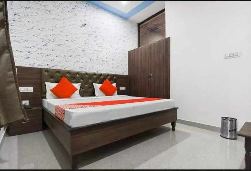 ホテル Chandigarh Inn