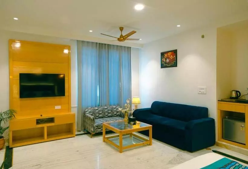 Hotelli Garden Resorts And