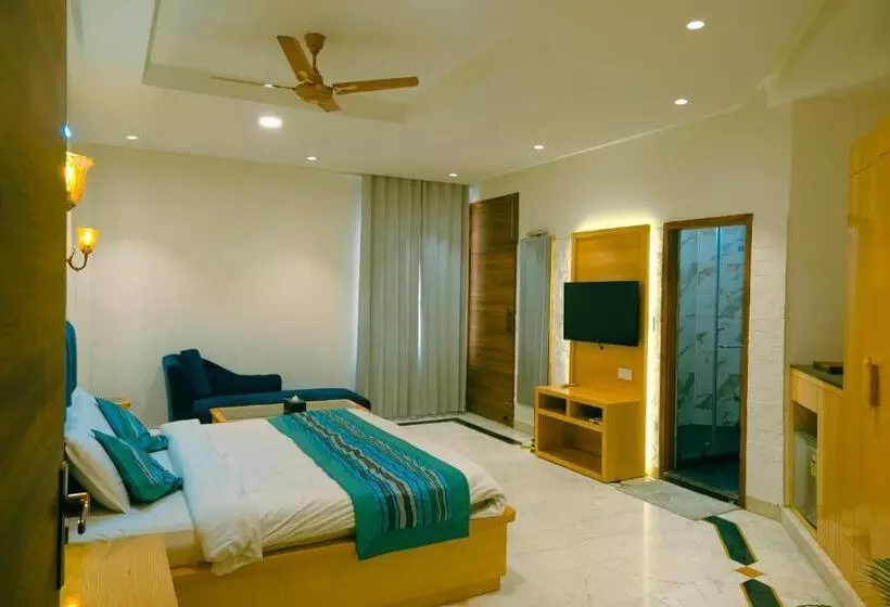 Hotelli Garden Resorts And