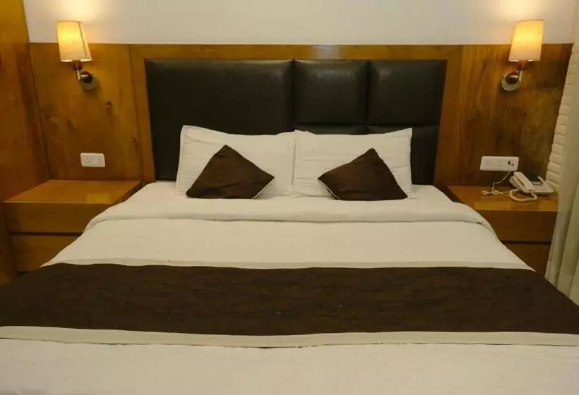 Hotelli Garden Resorts And
