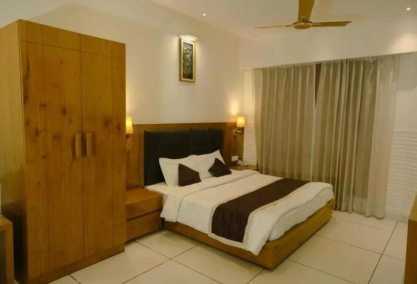 Hotelli Garden Resorts And