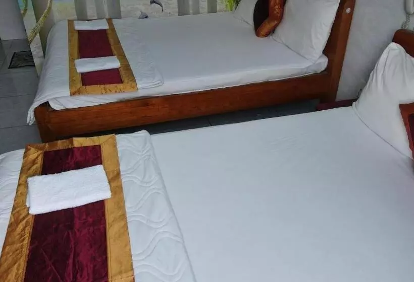 هتل Khách Sạn Nguyên Trung