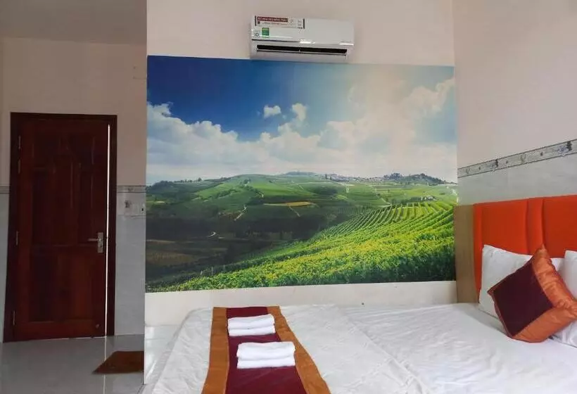 هتل Khách Sạn Nguyên Trung