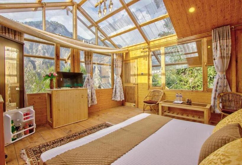 Отель Regal Retreat