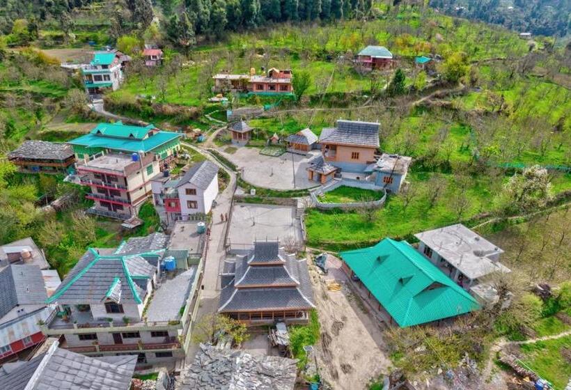 Отель Regal Retreat