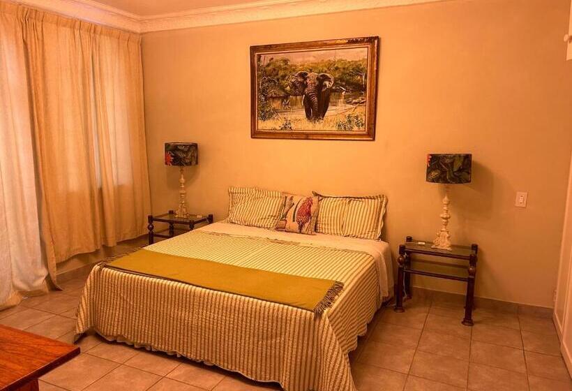 پانسیون 161 Blenheim Rd