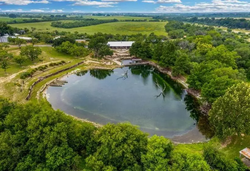 Majatalo Lantana Lodge