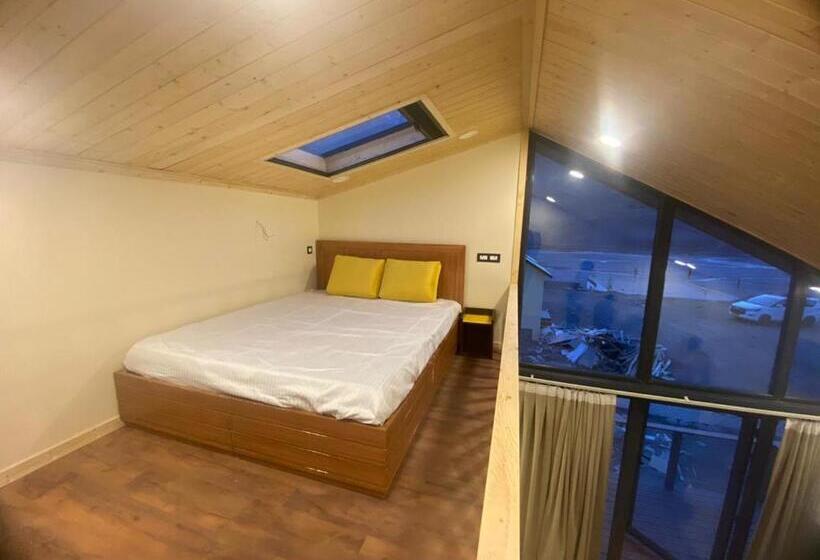 Yellow Hotels & Cottages