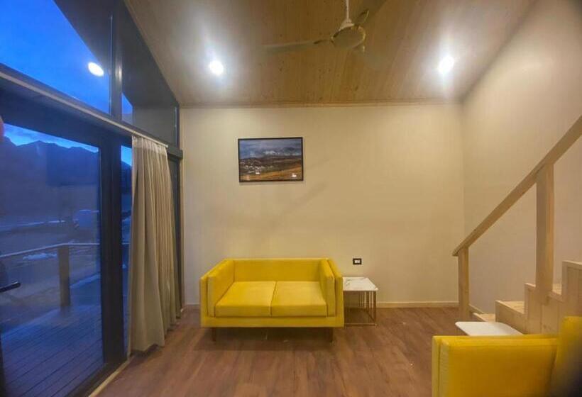 Yellow Hotels & Cottages