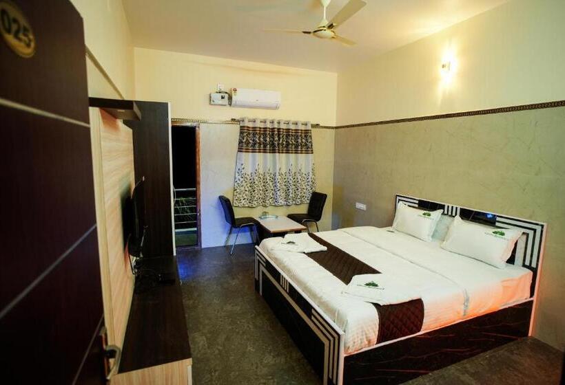 Hotel Green Residency