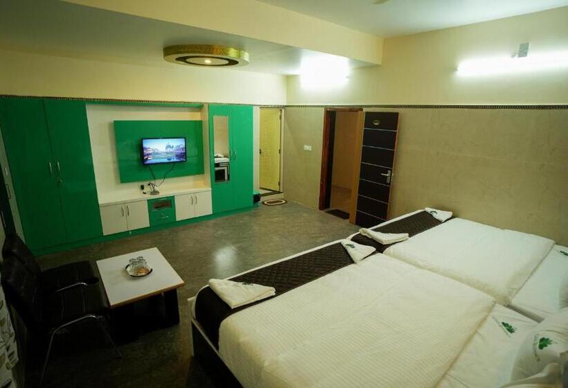 Hotel Green Residency