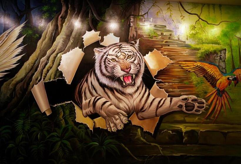 Hotel Green Residency