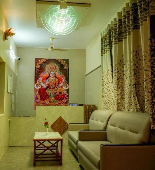 Hotel Green Residency