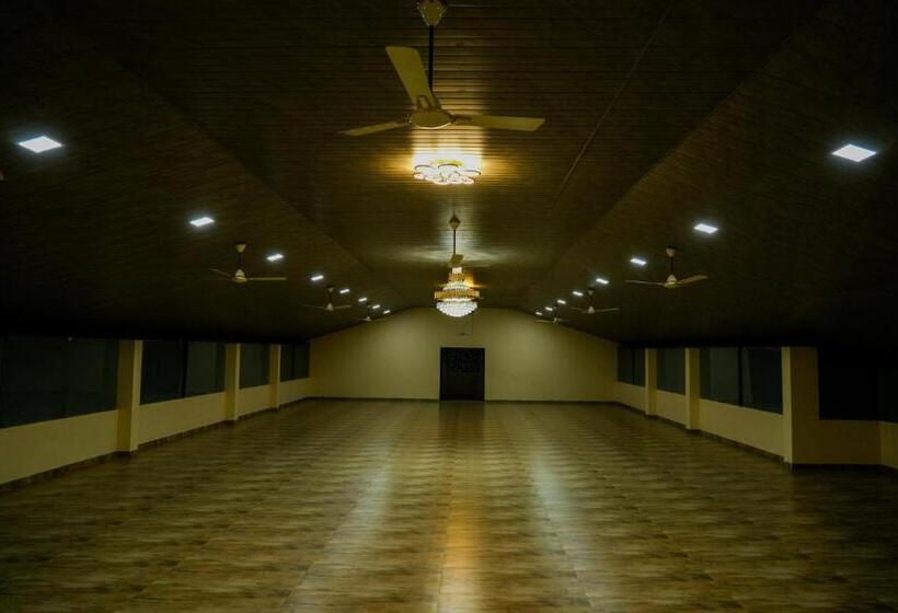 Hotel Green Residency