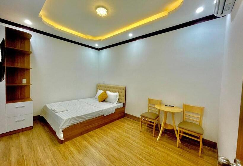 هتل Khách Sạn Villa Hồ Gia Phan Rang