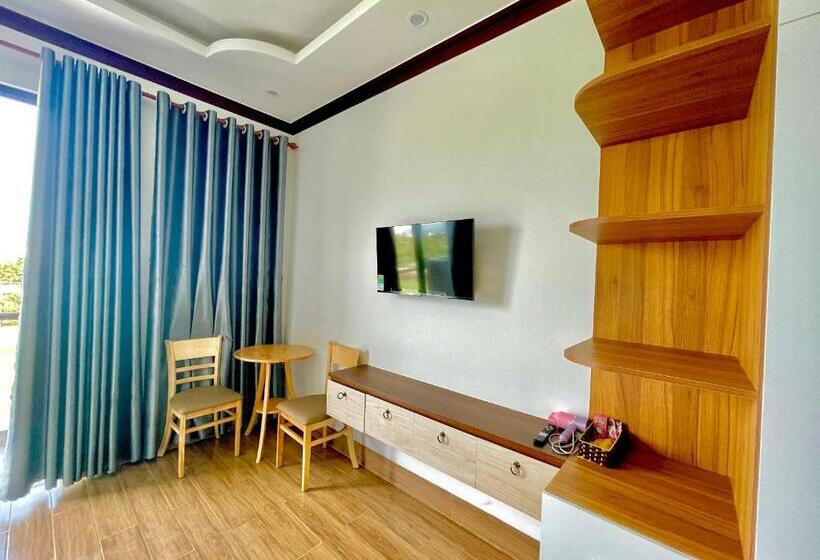 هتل Khách Sạn Villa Hồ Gia Phan Rang