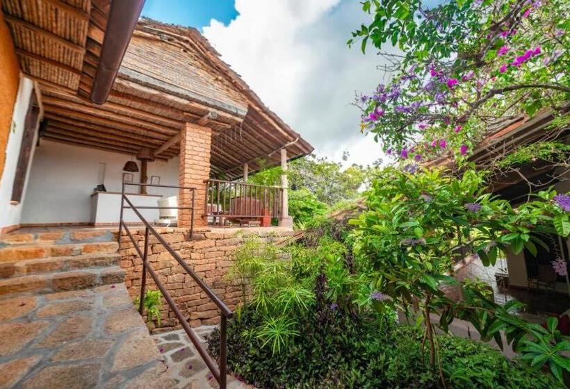 هتل Masaya Achiotte   Family Superior Room   Colombia