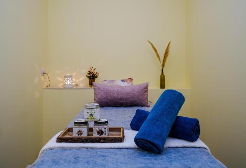 Отель Royal Classic