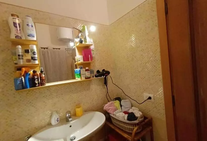 ペンション Castello Camera Privata, Nell Appartamento Condiviso