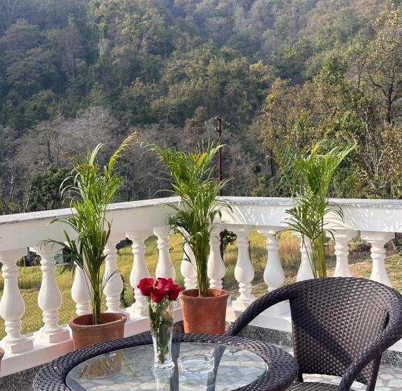 پانسیون The Chirpy Bungalow By Luho Leisure