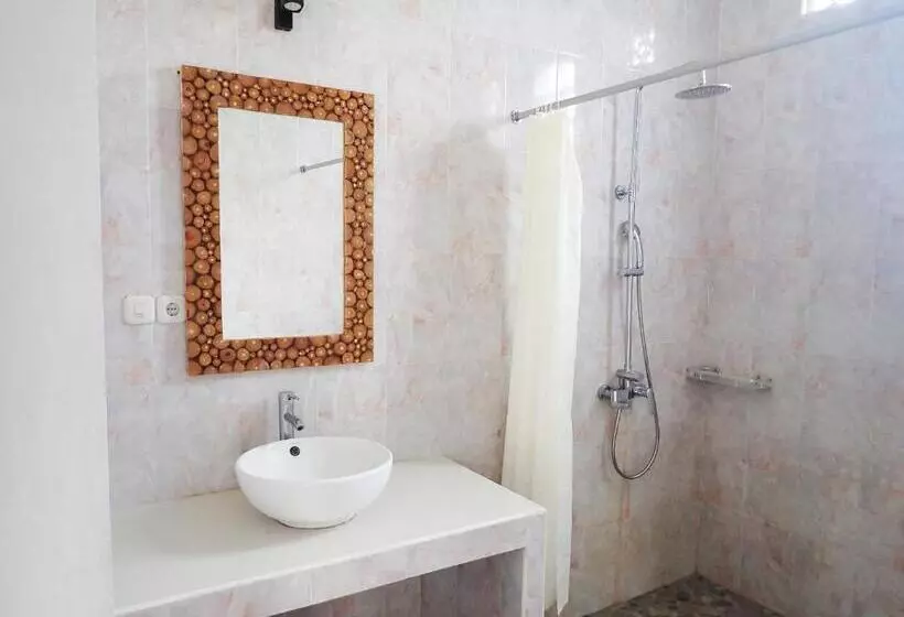 پانسیون Widi Agung Villa   Private Room
