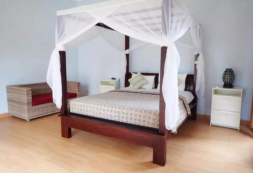 پانسیون Widi Agung Villa   Private Room