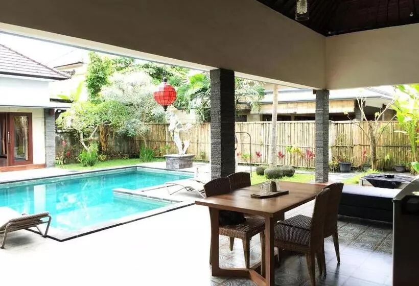 پانسیون Widi Agung Villa   Private Room
